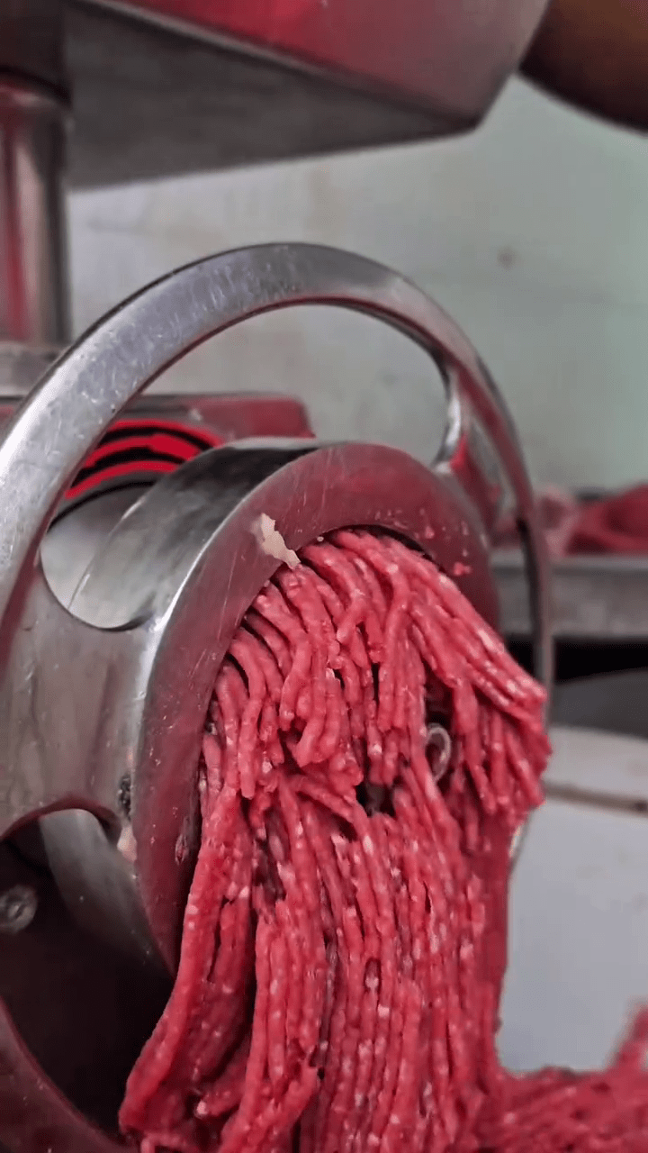 Halal meat quality assurance minced meat chicken and beef from a certified halal butchery and online shop